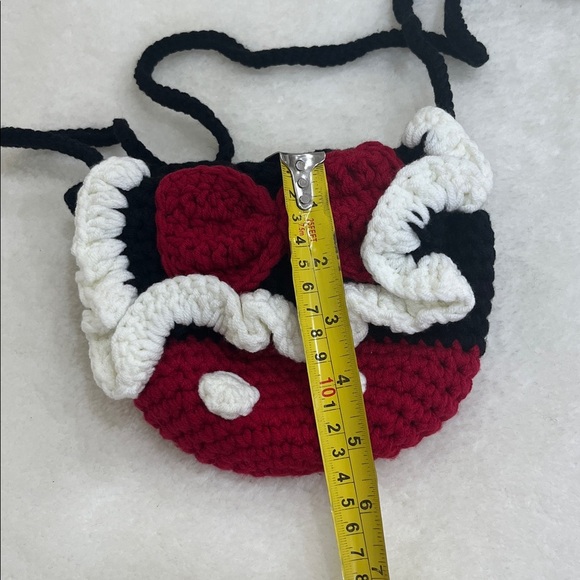 Red and White Crochet Crossbody Bag - Picture 2 of 8